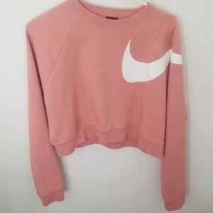 NIKE pink slightly cropped sweatshirt